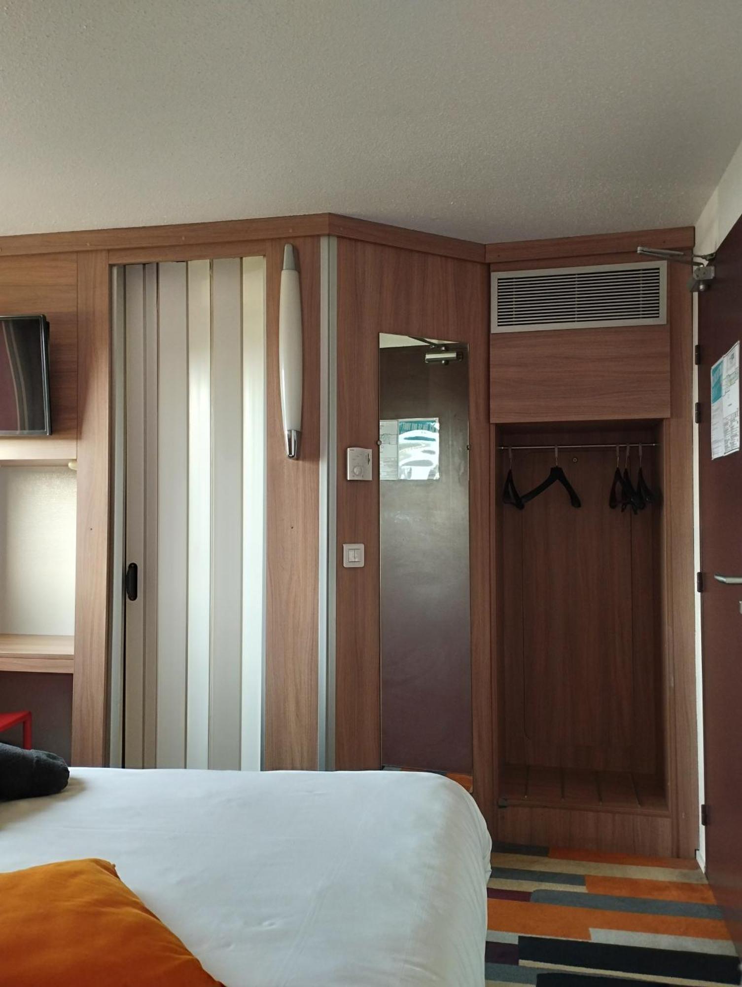 Kyriad Direct Agen Castelculier Dış mekan fotoğraf