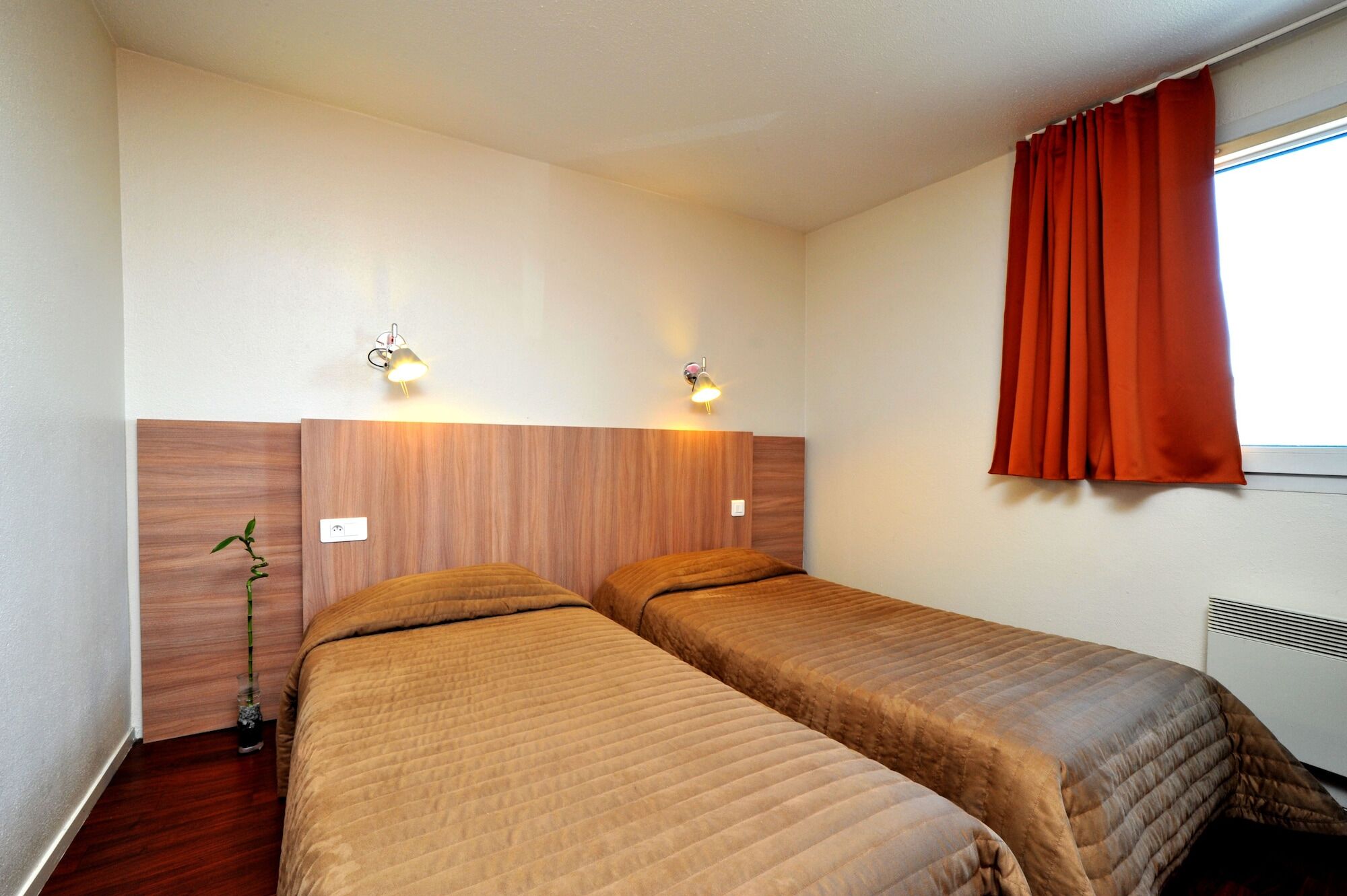 Kyriad Direct Agen Castelculier Dış mekan fotoğraf